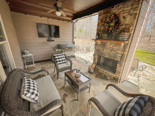 3479 Davis Brg Rd, Gainesville GA 30506-4243 exterior