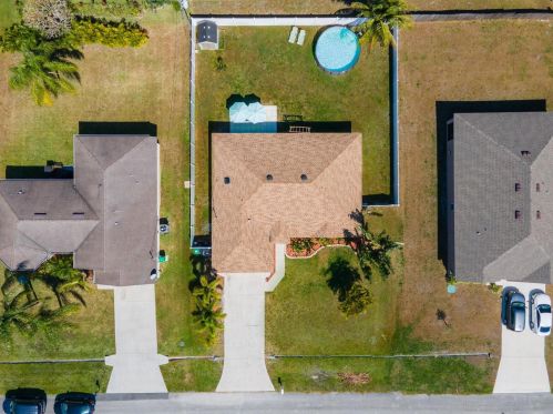 451 Raymond Ln, Fort Pierce FL  34983-1131 exterior