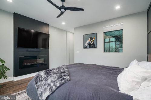 1313 29 St, Philadelphia PA 19121-4503 exterior