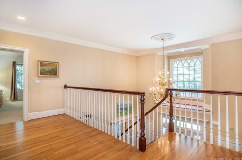 3 Farnham Way, Farmington CT 06032-1563 exterior