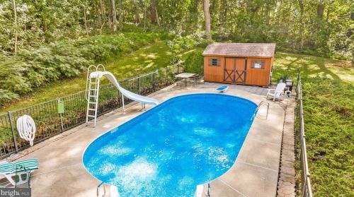 2025 Biglane Ct, Huntingtown MD  20639-4106 exterior