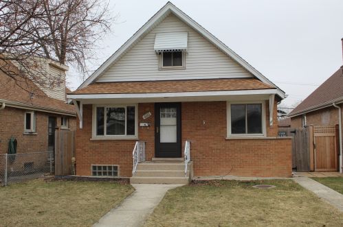 6016 Melvina Ave, Chicago, IL 60638-4304