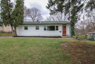 402 Panther Trl, Madison, WI 53716-3142