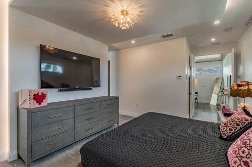 1249 Rordon Ave, Naples FL 34103-4518 exterior