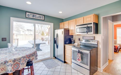 5446 Stack Dr, Milwaukee WI 53219-3137 exterior