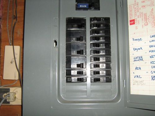 1051 Elm St, West Springfield MA 01089-1532 exterior