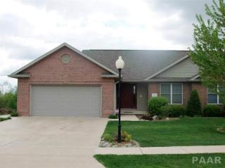 117 Ironwood Dr, Pekin, IL 61554-9741
