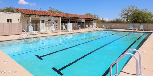 641 Paseo Del Prado, Green Valley AZ 85614-1974 exterior