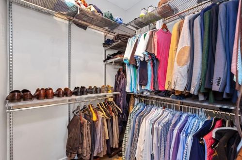 2464 Brookhaven Hts Ct, Atlanta GA 30319-5243 exterior