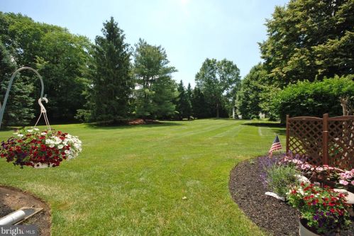 149 Wyndham Pl, Trenton NJ 08691-3130 exterior