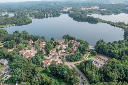 23 Pointe Rok Dr, Worcester MA  01604-1463 exterior