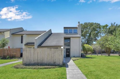 12351 Glenview Dr, Montgomery TX  77356-8957 exterior