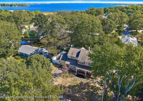 19 Glenwood Dr, Berkeley Township NJ 08721 exterior