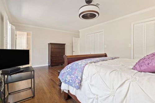 7105 Faunsworth Dr, Atlanta GA 30328-1941 exterior