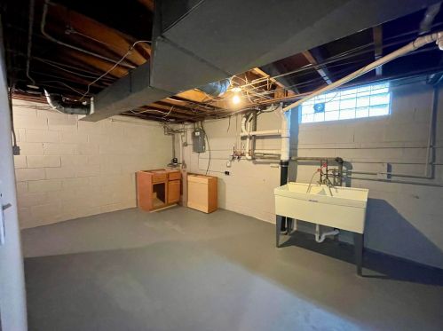 3347 77 St, Milwaukee WI 53219-3818 exterior