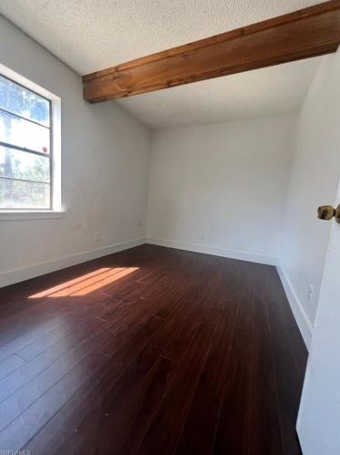 780 2 St, Naples FL 34120-2008 exterior