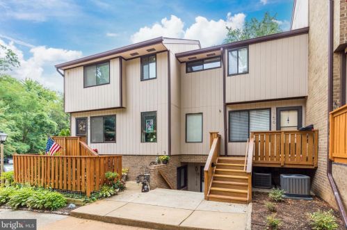 1758 Westwind Way, Mc Lean VA 22102-1612 exterior