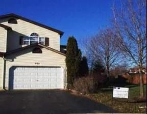 952 Apple Ct, Aurora IL  60505-1456 exterior