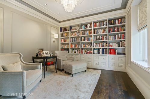 1449 Astor St, Chicago IL 60610-1608 exterior