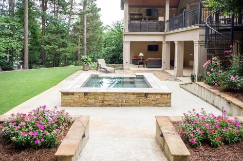 502 Champions Pt, Duluth GA 30097-2065 exterior