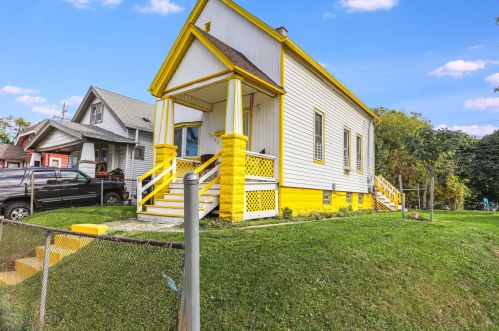 3746 2nd Ln, Milwaukee WI 53212-1516 exterior