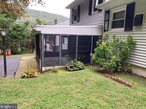 188 Anderson St, Primrose, PA 17901-3708