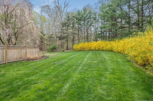 62 Rte 80, Deep River CT 06419-1429 exterior