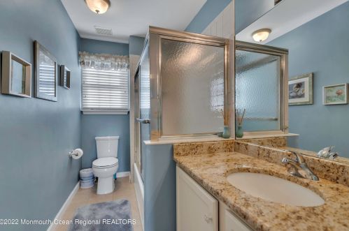 20 Is Rd, Berkeley Township NJ 08721-3530 exterior