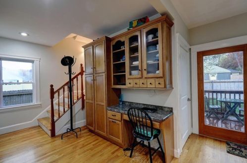 101 Whitford Ave, Providence RI  02908-3437 exterior