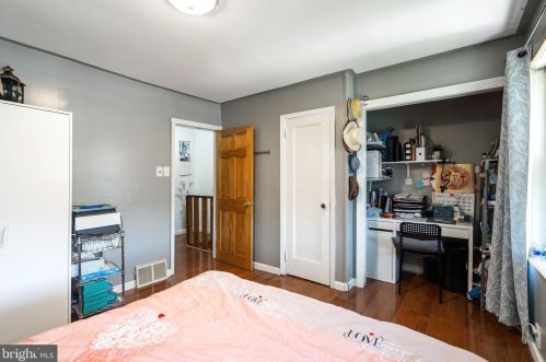 3225 Friendship St, Philadelphia PA 19149-1516 exterior