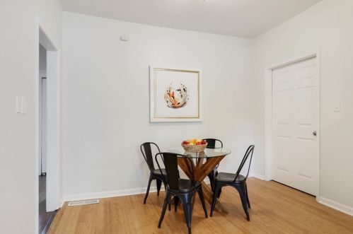 999 Cascade Rd, Atlanta GA  30311-2659 exterior