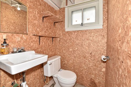 3412 9 Pl, Milwaukee WI 53215-3211 exterior