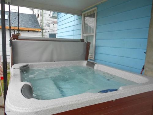 1127 Snyder Ave, Scranton PA  18504-3156 exterior