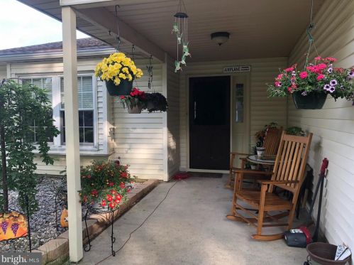 24 Fireside Cir, Columbus NJ 08022-1016 exterior