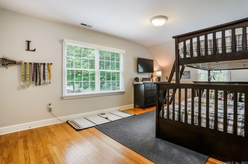 279 North St, Ridgefield CT  06877-2512 exterior