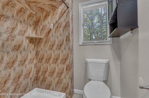 147 Hickory Rd, Jackson Twp NJ 08527-3841 exterior