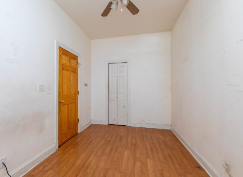 1442 Kedzie Ave, Chicago IL 60629-3532 exterior