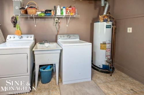 4160 Fruit St, Algonac MI 48001-1416 exterior