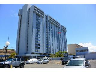 3045 Ala Napuaa Pl, Honolulu HI  96818-2792 exterior