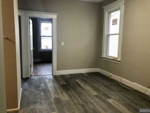 24 Maple St, Outwater NJ 07026-2908 exterior