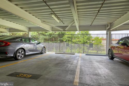 4850 Eisenhower Ave, Alexandria VA  22304-4882 exterior