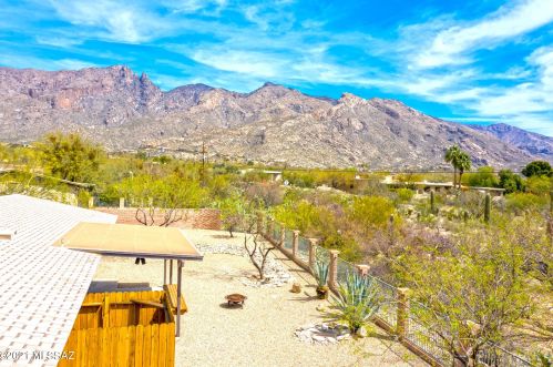 6472 Burro Creek Pl, Tucson AZ  85718-2302 exterior