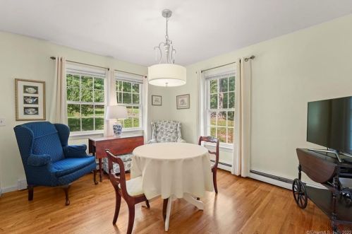 283 Danbury Rd, Ridgefield CT 06877-3214 exterior