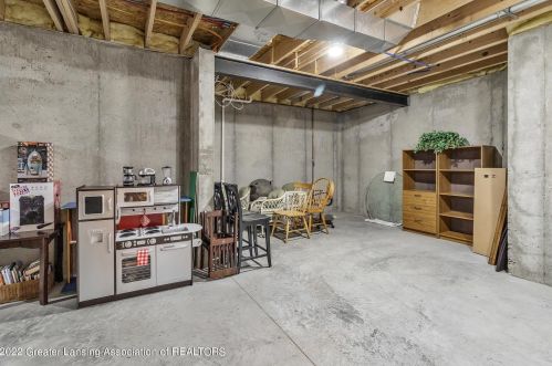 4106 Presidents Way, Dewitt MI 48820-7883 exterior