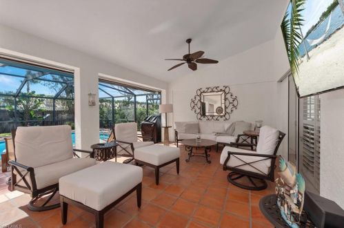 544 Roma Ct, Naples FL exterior