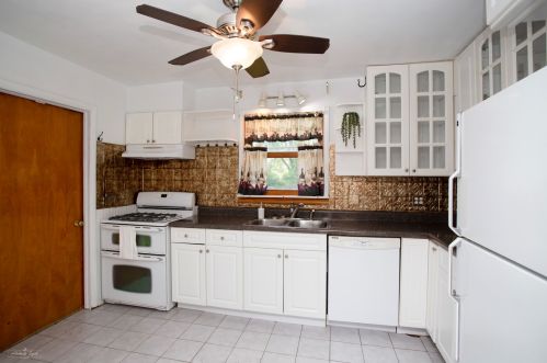 12655 Blanchard Rd, Waukegan IL 60087-3310 exterior