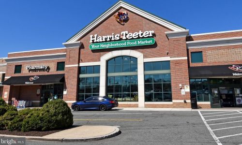 236 Jenkins St, Alexandria VA 22304-4907 exterior