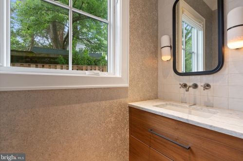 4929 Sherier Pl, Washington DC  20016-3319 exterior