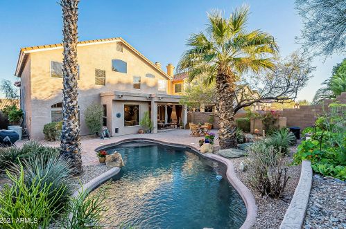 16026 10 St, Phoenix AZ 85086-0911 exterior