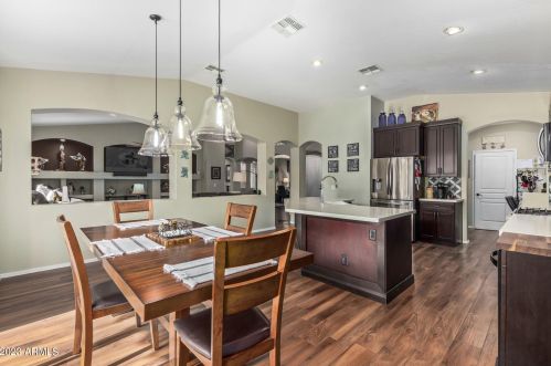 27318 37th Ave, Phoenix, AZ 85083-0821